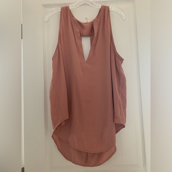 Treasure & Bond Light Pink Dusty Rose V-Neck Sleeveless Tunic Open Back Size Lg - Picture 1 of 4